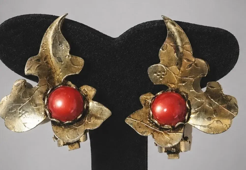 Vintage Red Moonglow Lucite Embossed Long Leaf Clip-On Earrings 1.5